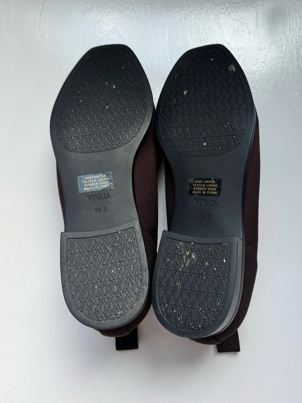 Vivaia Chelsea Boots